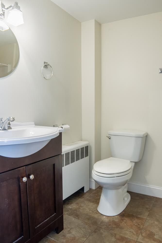 14 Madison Ave, Skowhegan, ME 04976